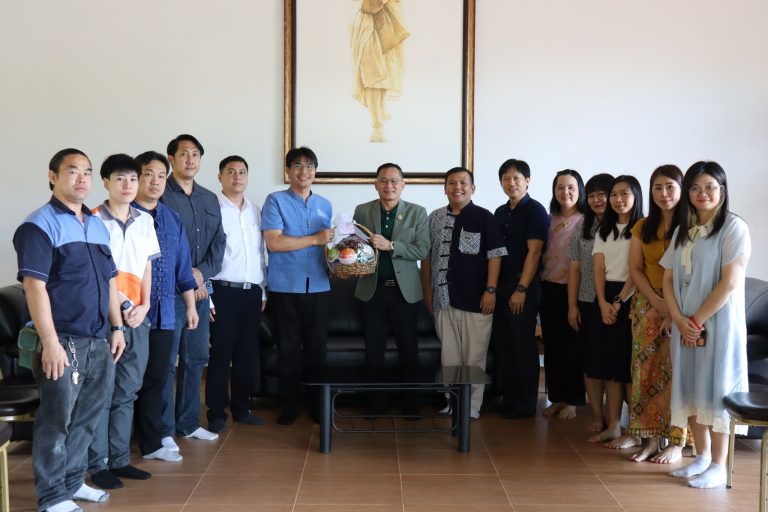 แสดงความขอบพระคุณแด่ ผู้ช่วยศาสตราจารย์ ดร.ศรชัย มุ่งไธสง อธิการบดี