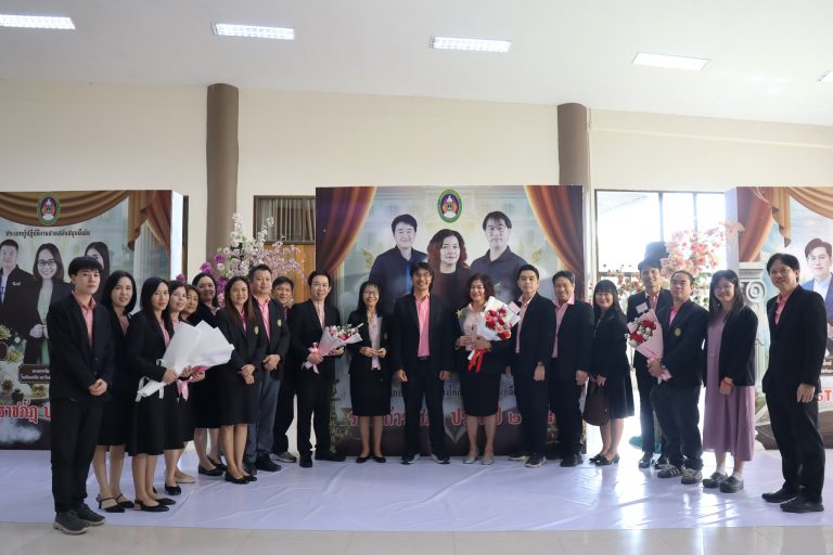 คณะเทคโนโลยีดิจิทัล แสดงความยินดีแด่ผู้ได้รับรางวัล “รากแก้วราชภัฏ” ประจำปี พ.ศ. 2568